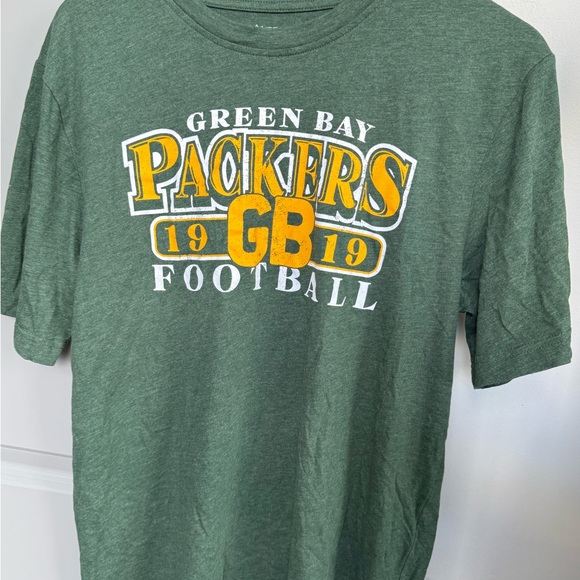 NFL Team Apparel Green Shirt - Picture 1 of 4